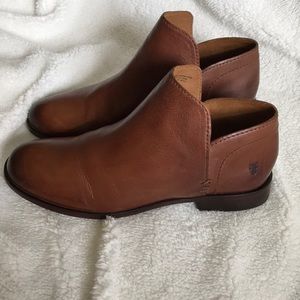 Frye Elyssa shoe